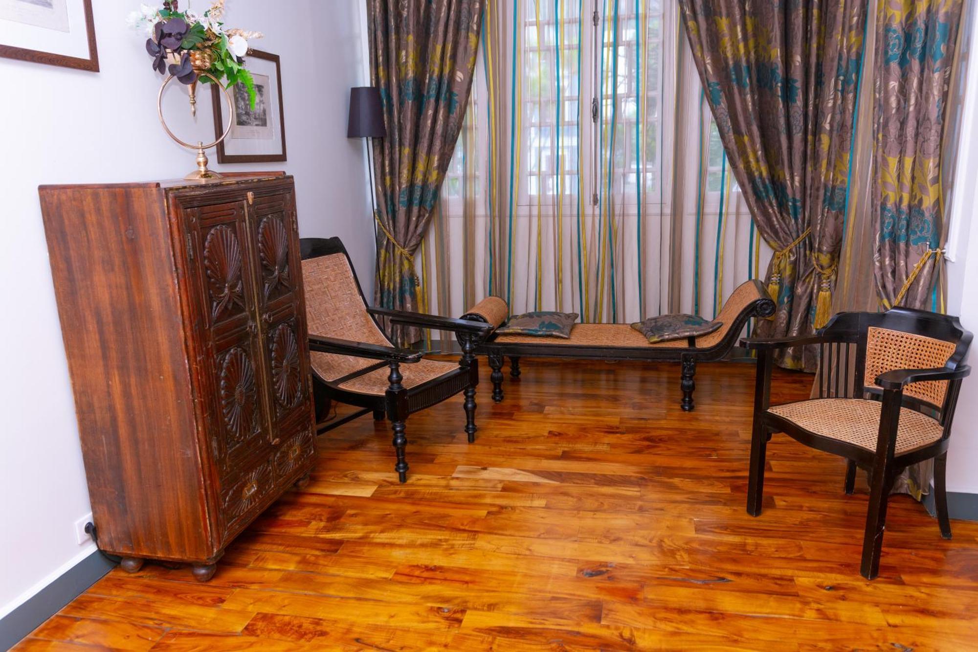 Villa Angelique - Hotel Classe Monument Historique 생드니 외부 사진