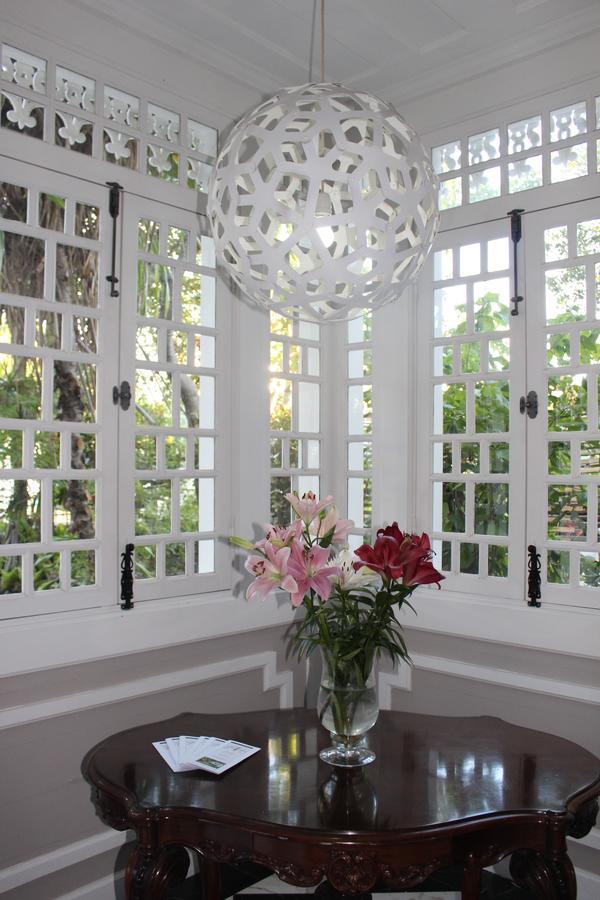 Villa Angelique - Hotel Classe Monument Historique 생드니 외부 사진